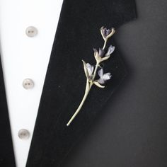 Lavender boutonniere, groomsmen lapel pin  Style-wedding boutonniere/ formal wear Material-silk, velvet Size-2,5 inches  Gift packaging     Do not wet with water, do not wear under outer clothing See other boutonniere https://www.etsy.com/shop/BoutOnniereByElen?ref=seller-platform-mcnav Elegant Lavender Flower Brooch, Purple Flower Brooch For Formal Occasions, Elegant Lavender Wedding Brooches, Winter Boutonniere, Boutonniere Groomsmen, Lavender Boutonniere, Flower Lapel Pin, Lapel Pins Mens, Collar Pins