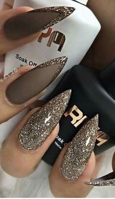 Nail Design Diamonds, Glitter Flakes Nails, Funky Elegant Nails, Nails For New Years 2023, Long Almond Nails Designs Classy, Brown Nails Glitter, Fancy Almond Nails, Stiletto Nails Designs Classy, Elegant Stiletto Nails