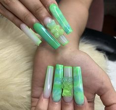 Baddie Nails Acrylic Green, Green Freestyle Nails, Green Birthday Nails, Green Baddie Nails, Ballerina Style Nails, Nail Art Designs Short Nails, Nail Art Designs Short, Short Nails Ideas, Freestyle Nails