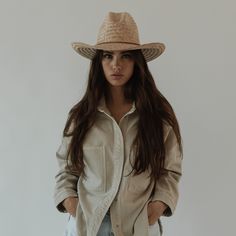 Gigi Pip straw hats for women - Linny Gus Crown -  lightweight Mexican palmilla straw Western hat with a classic Gus crown + wide curve rolled brim Wide Brim Felt Hat, Gigi Pip, Pork Pie Hat, Wide Brim Hats, Western Hat, Brim Hats, Wide Brim Sun Hat, Western Women, Halo Style