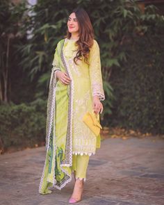 Aainat Khalid, Aaniat Khalid, Eid Photoshoot, Cotton Suit Designs, Eastern Dresses, Celebrity Casual Outfits, Classic Quotes, Dresses Design, Girl Red Dress