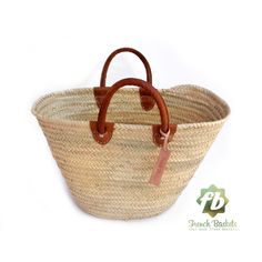 "luxury straw bag French Basket french market basket, Beach Bag Handmade Moroccan Basket - luxury French Basket Handle leather Approx size : 54 x 35 cm / 21 x 13,7 inches Approx handle length : 40 cm / 15,7 in Leather handles We ship worldwide and offer a fast and efficient delivery service with most orders arriving in the following time frame : USA 4 - 6 days Europe 3 - 5 days International 4 - 10 days Handmade and so are completely unique and very slightly different in size French Baskets Créa Basket Handle, French Basket, French Market Basket, Moroccan Basket, French Baskets, Market Basket, Straw Basket, French Market, Straw Tote Bag