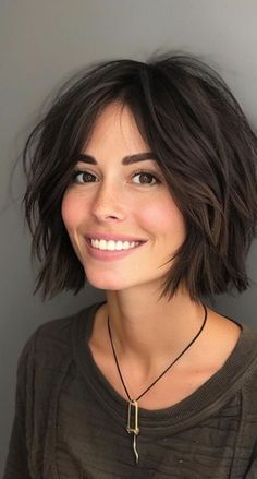 Chin Length Hair Choppy, Messy Bob With Side Bangs, Subtle Balayage Brunette Bob, Short Hairstyle Women With Oval Face, Medium Messy Haircuts For Women, Short Bobs With Layers, Chunky Lob Haircut, Layered Shaggy Bob Hairstyles, Messy Bob Haircuts Choppy Layers