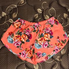 *Great Condition*,Brand New,Never Used,W/O Tags,No Pockets,Size L Orange Shorts, Floral Shorts, Asian Fashion, Orange Pink, Pink Orange, Color Orange, Pink Floral, Pink And Orange, Pink Ladies