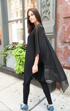 Crew or V Tops The Eight Senses® Chic One-size Cape Poncho, Elegant One-size Poncho For Layering, Elegant One Size Poncho For Layering, Chic One Size Cape Poncho, Elegant Oversized Poncho For Spring, Chic Spring Poncho With Batwing Sleeves, Chic One-size Cape For Layering, Spring Chic Poncho With Batwing Sleeves, Chic One Size Cape For Layering