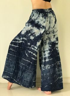 "Handmade indigo Cotton Yoga Pants Elastic waist pants..Very comfy Pants and so beautiful - Free-size: Will fit woman - Condition: Brand new without tags. Material : 100% Cotton - Made in Thailand Approx. Measurement: Waist: 26\" - 33\" Hip: up to 44\" Length: 33\" Angle : 46\" Shipping & Handling * Parcels will be ship via DHL Express Fabric: Light Thai Cotton A light summer cotton with bold tie dye art. Each print is unique so yours may differ in detail, color, and pattern from that pictur Tie Dye Art, Cotton Yoga Pants, Yoga Harem Pants, Dye Art, Samurai Pants, Handmade Pants, Dye Pants, Hippie Pants, Pants Elastic Waist