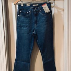 Brand New Never Worn! I’ve Lost Weight And So They Don’t Fit Me. Still Have All Original Tags And In Original Bag! Purchased In May. Paid 130 Color Is Dark Indigo Worn In Size 30 Waist X 30 Inseam According To Levi’s Site: Sz 30 = To Waist 79.4 Cm, Hips 101.6 Cm My Height Is 165cm/5’5” From The Site: An Ultra-High Rise Meets A Modern Bootcut Leg. We Designed These Easy-To-Wear 725 High-Rise Bootcut Jeans With A Fashion-Forward Rise, Slim Leg And Subtle Bootcut At The Hem For A Flattering Silhoue Ribcage Bootcut Jeans Levis, 725 High Rise Bootcut Levis, Levi's Stretch Mid-rise Pants, Levi's Blue Full-length Jeans, High Rise Bootcut Jeans, Levi's Blue Five-pocket Pants, Lost Weight, Dark Indigo, Slim Leg