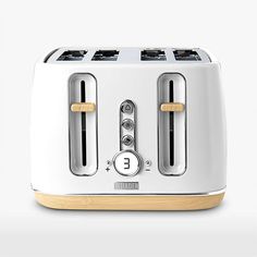 a white toaster with two slices cut in half and the word e on it