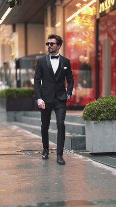 Black Slim-Fit Tuxedo 3-Piece Grooms Suite Ideas Black, Wedding Suits Men Tuxedo, Mens Black Tuxedo Wedding, Black Tie Wedding Men, Suites Mens, Black Tie Outfits Men, Wedding Suits Groom Black, Black Tie Event Men, Latest Coat Pant For Men