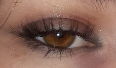 Makeup Tut, Interesting Images, Being Creative, Make Up Inspo, Makeup Pictures, Pretty Makeup