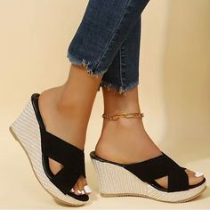 Sides Of Heels Are Straw Colored, Top Consists Of 2 Black Straps, Criss Crossed. Heel Is About 4 Inches Tall, Toe End Of Shoe Is About 1.5 Inches. Beach Wedges Shoes, Beach Wedges, Party High Heels, Cheap Sandals, Orthopedic Sandals, Modern Sandals, Comfortable Wedges, Summer Wedges, Outdoor Slippers