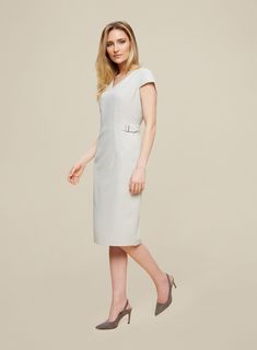 Looking for a chic midi work dress to own the boardroom in? This cap sleeve work dress is a beautifully stylish option to elevate the everyday. For minimal chic, this smart midi dress gives impressive results. Style our smart shift dress with killer heels or elegant flats. Midi Work Dress, Midi Dress Work, Elegant Flats, Wide Fit Shoes, Killer Heels, Work Dress, Minimal Chic, Workwear Dress, Dorothy Perkins