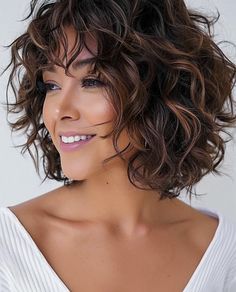 Haïr Style Short Wavy Hair, Short Curly Fall Hair Color, Short Shag For Curly Hair, Medium Length Natural Hairstyles Curls, Medium Length Naturally Curly Hair, Permed Bobs, Curly Hair Lob, Curly Lob With Bangs, Wavy Medium Length Hair