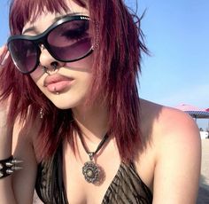 Punk Haircuts, Haircuts Women, Punk Makeup, Hair Reference, Hair Inspo Color, Dream Hair, Cute Makeup