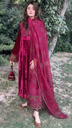 Bridal Suit, Simple Dress Casual, Bridal Dresses Pakistan, Beautiful Pakistani Dresses, Bridal Dress Fashion