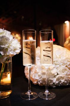 Champagne Wedding Glasses, Boho Champagne Glasses, Toast Glasses Wedding, Wedding Champagne Glasses Decoration, Mr And Mrs Glasses Wedding, Me And Mrs Champagne Glasses