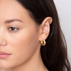 Minimal and classic gold square huggie hoop earrings. Your go to every-day earrings that match well with all your outfits. The earrings are made from stainless steel and 18k gold plating.A perfect addition to your jewelry collection!………………………………….D E T A I L S• Materials: Stainless steel, 18k gold plating.• Diameter: 20mm • This product is hypoallergenic, water and tarnish resistant Hypoallergenic Rectangular Hoop Earrings, Modern Gold Plated Hypoallergenic Huggie Earrings, Yellow Gold Square Hoop Earrings For Everyday, Minimalist Rectangular Huggie Earrings, Elegant Square Huggie Earrings, Gold Rectangular Huggie Earrings For Everyday, Modern Gold-plated Huggie Earrings, Everyday Gold Square Huggie Earrings, Gold Square Huggie Earrings