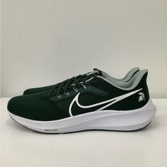 New Without Box Nike Air Zoom Pegasus 39 Michigan State Green Shoes Sneaker Dr1965-300 Men 13 Nike Casual Sneakers For Marathon, Nike Air Zoom Pegasus 39, Michigan State Spartans, Nike Air Zoom Pegasus, Nike Green, Green Shoes, Michigan State, Air Zoom, Nike Air Zoom