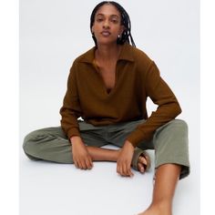 Brand New Urban Outfitters Casual Workwear Tops, Casual Workwear Tops From Urban Outfitters, Casual Urban Outfitters Tops For Work, Urban Outfitters Relaxed Fit Tops For Fall, Urban Outfitters Tops For Fall, Casual Winter Tops From Urban Outfitters, Urban Outfitters Casual Winter Tops, Cozy Fall Tops From Urban Outfitters, Cozy Fall Tops By Urban Outfitters