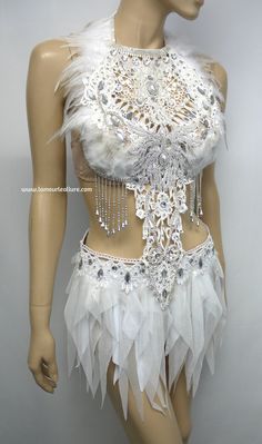 White Burlesque Costume, Feather Dance Costume, Rhinestone Burlesque Costume, Mermaid White Bra, Feather Burlesque, Bra Art, Mermaid Top, Rhinestone Costumes, Turquoise Glitter