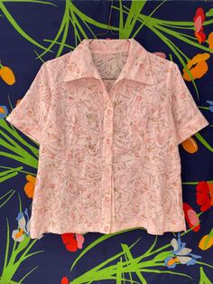 "Vintage floral blouse button up w/ roses and see through cloth w/ long collar and tapered sides pit to pit:21 1/2 \" has tapered chest so forms to torso top to bottom: 25\"" Vintage Floral Blouse, Tapered Sides, Toddler Jacket, Floral Blouse, Vintage Floral, Womens Clothing Tops, Blouses For Women, Button Up, Stain