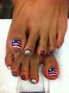 4th Of July Pedicures American Flag Nail Art Toes Patriotic Nails, Fourth Of July Nails, July Outfits, Holiday Nail Designs, Pedicure Designs, 4th Of July Nails, July Nails, Toe Nail Designs, Pedicure Nail Art