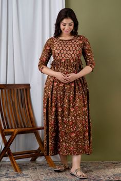 Item Description :-  ideal For Women  1.Fabric : Cotton  2.Set : Anarkali Kurti   3.Pattern : Printed  and zippers both side  4.Sleeves : 3/4 Sleeve  5.Color :As shown ()  6.Work and Design : Gotta work  7.Fit Type : Regular Fit  8.Size: M, L, XL, XXL  9.Length Type :-Calf Length (48-49cm)  10. Occasion:-Festive & Party   11. Type:-Anarkali 12.Style:-anarkali Maternity Wear   13.Neck:-Round Neck Number of Contents in Sales Package Pack of 1 ANUOM ethnic kurti A- Line for women casual wear work w Feeding Gown, Feeding Kurti, Feeding Dresses, Ethnic Kurti, Frock Style, Cotton Gowns, Anarkali Kurti, Maternity Nursing Dress, Gowns For Girls