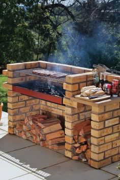 Outdoor Grill Diy, Diy Built In, Outdoor Grill Area, Outdoor Barbeque, Diy Patio Decor, Outdoor Kitchen Plans, Boho Patio, Grill Area, Brick Kitchen