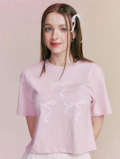 This is a casual and trendy top by MOONFAIRY that is made out of high quality and sturdy material. With distinctive mood of the design and comfortable wear, you can style it for your casual daily outfit.- Unique graphic artwork detail- Soft and sturdy cotton 100% fabric- Young and feminine mood Pink Graphic Print T-shirt For Loungewear, Pink T-shirt For Summer Loungewear, Cute Pink T-shirt With Graphic Print, Pink Casual T-shirt For Spring, Trendy Pink T-shirt With Screen Print, Pink Crew Neck Top For Streetwear, Cute Pink Short Sleeve T-shirt, Relaxed Fit Pink Tops With Letter Print, Pink Relaxed Fit Top For Streetwear