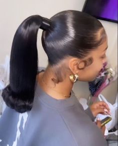 sleek ponytail hairstyles ideas - cola de caballo elegante Front Lace Wigs, Barbie Ponytail, Slick Ponytail, Weave Ponytail Hairstyles, Sleek Ponytail Hairstyles, Birthday Hairstyles, Black Ponytail Hairstyles, Cute Braided Hairstyles, Pretty Braided Hairstyles