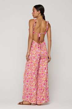 Our Jilly Jumpsuit is so cute and flowy, you’ll want to stay in it all day! Its ruffle straps and back detailing are sure to win you compliments. Salty Blonde, Fall Capsule Wardrobe, Sample Sale, Swimsuit Cover Ups, Brides And Bridesmaids, Swim Bottoms, Swimsuit Cover, Wedding Bridesmaids, Set Dress