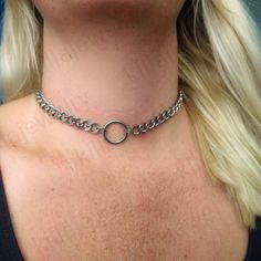 Chunky thick chain and O ring choker necklace in silver! Complete any outfit with this super trendy o-ring circle choker necklace! Width of links: 8mm Width of 0 ring: 20mm Made of stainless steel so will not tarnish or discolour. Available in 2 sizes: Small: (shown in photographs) Measures 12.5 inches + 3 inch extension chain  Medium: Measures 14.5 inches + 3 inch extension chain  Please don't hesitate to contact me with any queries or suggestions 😊  💕 You will receive this necklace gift wrap Trendy Metal Curb Chain Jewelry, Trendy Metal Necklaces With Curb Chain, Trendy Silver Chain Link Jewelry, Trendy Chunky Chain Round Jewelry, Trendy Round Chunky Chain Jewelry, Trendy Chunky Chain Jewelry, Trendy Silver Circular Jewelry, Trendy Silver Circle Jewelry, Edgy Clavicle Chain Jewelry