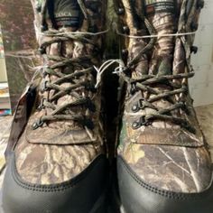 (New With Tags) Itasca Muddy Buck Mens New Edge Camo Realtree Hunting Boots 5543469 Us Mens 8. Shipped With Usps Priority Mail. Please See Pictures For Details On Condition. These Are New Never Worn Boots With Original Tags On Them . They Are Also Waterproof See Tag On Side Of Boot . Sku Ad5228 Casual Camouflage Boots With Round Toe, Casual Hunting Boots With Reinforced Toe, Casual Waterproof Hunting Boots, Hunting Boots With Reinforced Toe And Lace-up, Worn Boots, Hunting Boots, Priority Mail, Camo, Hunting