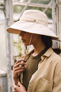 Soft, breathabe, and easy to pack, this cotton sun hat arrives with an adjustable chin cord, adjustable head size and a nice contrast under the brim. | Floppy Brim Cotton Sun Hat by Terrain in Beige, Women's at Anthropologie Vacation Hat, Bucket Hat Women, Cute Sun, Women's Headwear, Sun Hats For Women, Soft Classic, Outfits With Hats, Weekend Outfit