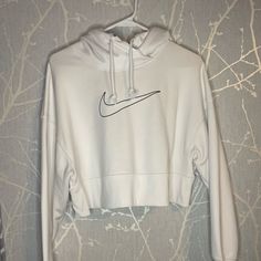 Never Worn Brand New Size Xs No Spills Or Stains Inside The Hood Says Just Do It All White Sweatshirt With Black Swoosh Super Soft On Inside Trendy White Hoodie Top, White Sports Hoodie, White Hoodie Top For Streetwear, White Casual Hoodie Top, Casual White Hoodie Top, Nike White Sweatshirt With Letter Print, Sporty White Top With Drawstring Hood, White Sporty Top With Drawstring Hood, White Sportswear Tops For Winter