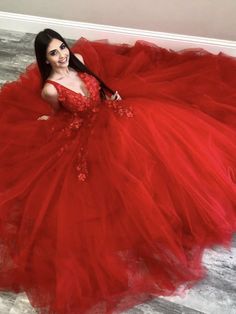 Silhouette:?A Line Waist: Natural Sleeve Length: Sleeveless Fabric: Lace, Tulle Shown Color: Red Built-In Bra: Yes Red Lace Prom Dress, Floral Evening Dresses, Prom Dresses Red, Floral Prom Dresses, Long Prom Gowns, Lace Formal Dress, Long Sleeve Gown, Dresses Red, Tulle Prom Dress