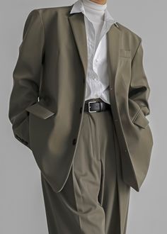 Color: Olive Midweight traditional suiting fabric Oversized silhouette Padded shoulders Flap front pockets Button front closure Lined 72% Polyester 22% Rayon 4% Wool 2% Spandex Dry Clean By The Frankie Shop. Imported One Size Formal Wear Men, Tomboy Fashion, Suit Fashion, Casual Style Outfits, Looks Vintage, Model Height, Look Fashion, Classy Outfits