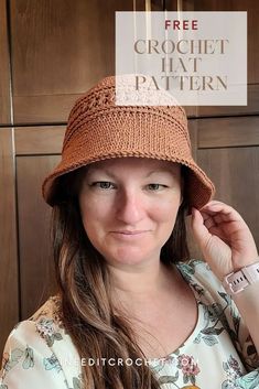 a woman wearing a brown hat with the words free crochet hat pattern on it