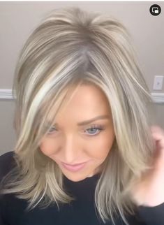 Highlights Over 50, Blonde Dimensional Hair, Gray Blending, Blonde Hair Goals, Gray Hairstyles, Grey Hair Transformation