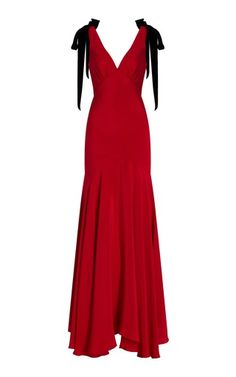 Festive Dressing | Moda Operandi Moda Operandi Dress, Oscar Gowns, Vestidos Maxi, Crepe Maxi Dress, Fancy Clothes, Corset Pattern, Vintage Gowns, Romantic Dress, Silk Crepe