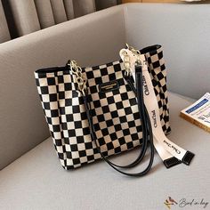 Bird in Bag - Retro checkerboard checkerboard tote bag new large capacity shoulder armpit bag handbag women Armpit Bag, Bag Obsession, Street Trends, Handbag Women, Work Bag, Sewing Thread, Bird In Bag, Louis Vuitton Damier, Bags Handbags