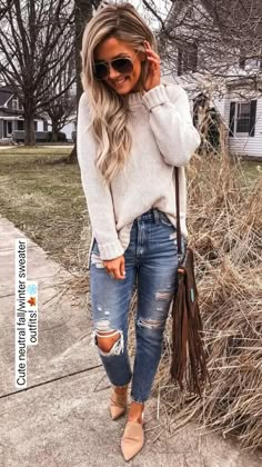 Looks Jeans, Jeans Outfit Winter, Fall Clothes, Favorite Sweater, Mom Outfits, Fall Wardrobe