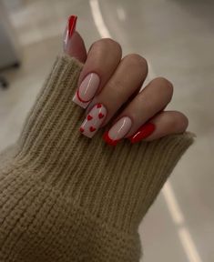 Red Nails With Design, Easy Cute Nails, Nail Design Red, Halloween Nails Designs, Halo Nails, Fun Halloween Nails, Nails For Fall, Halloween Nails Easy, Wow Nails