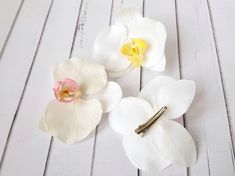 White Orchid Wedding, Orchid Hair, Wedding Hair Pin, Elegant Hairstyle, Summer Hair Accessories, Prom Hair Accessories, Orchid Wedding, Flowers Decoration, Hair Flowers