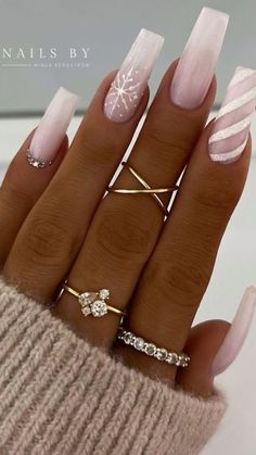 French Tip Acrylic Nails Winter, Milky White Christmas Nails, Simple Christmas Acrylic Nails, Winter French Nails, French Nails Christmas, French Christmas Nails, French Nails Winter, Winter Nails Aesthetic, Christmas French Nails