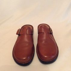 Naturalizer Pluto Clogs, New, Leather Upper Balance, Man Made Materials, Size 7.5 M, No Flaws, Smoke And Pet Free Home. Brown Clogs, Slipon Shoes, Clogs And Mules, Suede Clogs, Suede Mules, Saddle Brown, Colorful Shoes, Naturalizer Shoes, Black Leather Heels