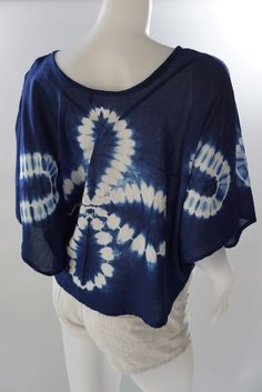 "❤️ Natural Indigo Blouse dyed, Shibori blouse, tie-dye boho t-shirt Indigo Shibori dress Shibori tie-dye beach cover-up Handmade products modern fashion items.Easy-to-wear jerseys are hand-dyed using good quality colors. Products are tie-dyed fabric to be unique indigo color that is popular Popular tie-dyed fabric in Thailand characterized by the natural indigo cotton dyed with blue crystals imported from Germany. The patterned fabrics each emerge unique from the tie-dye method, the fabric is s Tie Dye V-neck Top For Beach, Summer Tie Dye Tops With Batik Print, Summer Festival Top With Batik Print, Bohemian Hand Dyed Tops For Beach, Casual Blue Batik Print Top, Tie Dye Short Sleeve Vacation Top, Tie Dye Short Sleeve Top For Vacation, Bohemian Tie Dye Batik Print Top, Bohemian Batik Tie Dye Tops