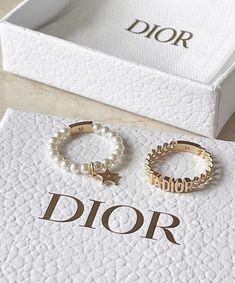 Dior Aesthetic, Dior Girl, Stile Hijab, Dior Jewelry