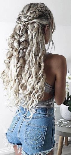 Festival Hair Braids, Long Hair Waves, Grey Curly Hair, Festival Hair, Long Blonde, Long Blonde Hair, 인물 사진, Burning Man