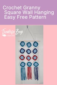 Create this cute easy crochet square wall hanging with this free pattern!